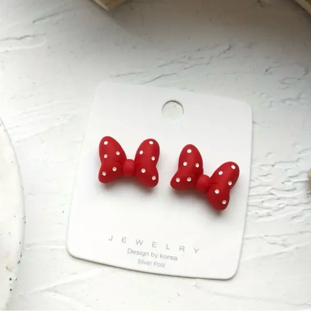 Red Bowknot Stud Earrings, Retro Style, Resin Jewelry, Exquisite Female Gift